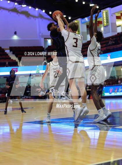 Thumbnail 1 in Iona Prep vs Poughkeepsie (William F. Plunkett Jr. Christmas Classic) photogallery.