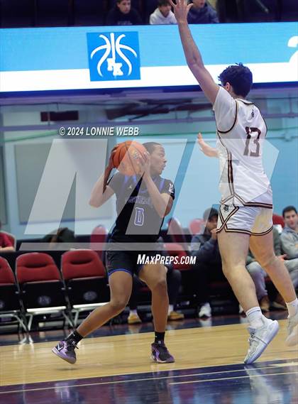 Thumbnail 3 in Iona Prep vs Poughkeepsie (William F. Plunkett Jr. Christmas Classic) photogallery.
