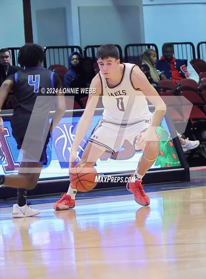Thumbnail 2 in Iona Prep vs Poughkeepsie (William F. Plunkett Jr. Christmas Classic) photogallery.