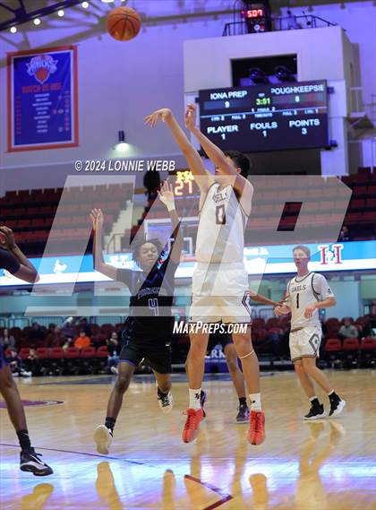 Thumbnail 3 in Iona Prep vs Poughkeepsie (William F. Plunkett Jr. Christmas Classic) photogallery.