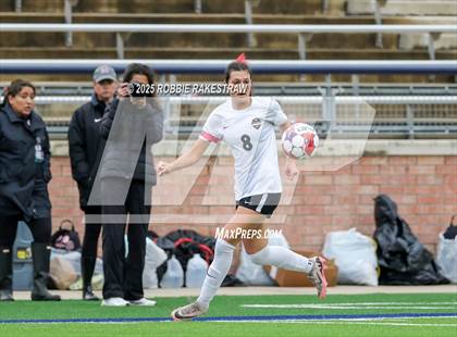 Thumbnail 3 in Forney vs. Marcus (UIL 6A Division II Semifinal Playoff) photogallery.