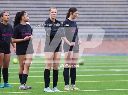 Thumbnail 3 in Forney vs. Marcus (UIL 6A Division II Semifinal Playoff) photogallery.