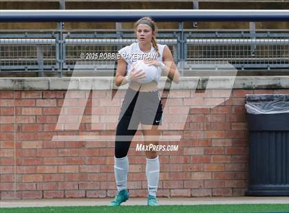 Thumbnail 3 in Forney vs. Marcus (UIL 6A Division II Semifinal Playoff) photogallery.
