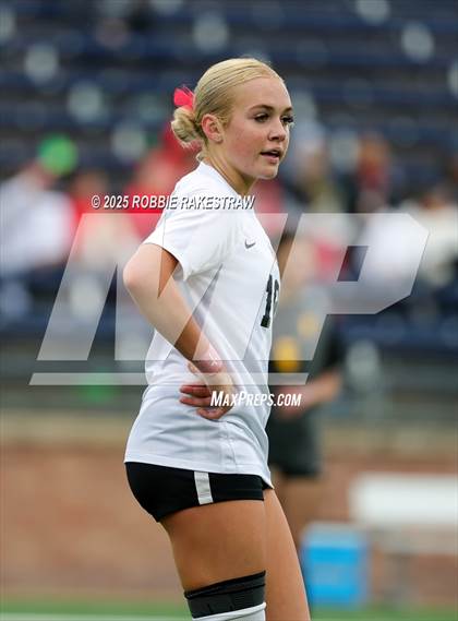 Thumbnail 3 in Forney vs. Marcus (UIL 6A Division II Semifinal Playoff) photogallery.