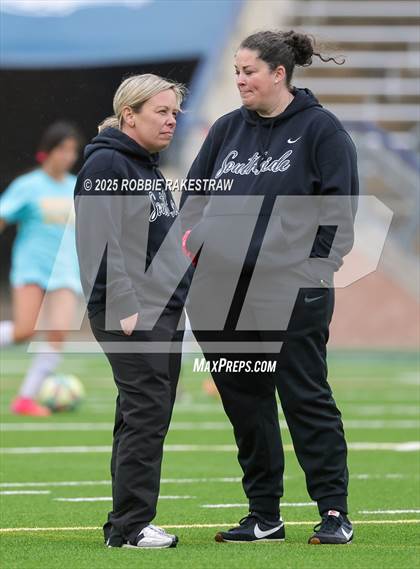 Thumbnail 3 in Forney vs. Marcus (UIL 6A Division II Semifinal Playoff) photogallery.