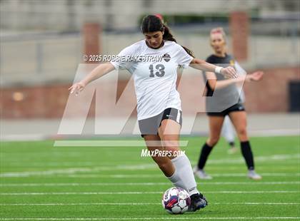Thumbnail 3 in Forney vs. Marcus (UIL 6A Division II Semifinal Playoff) photogallery.