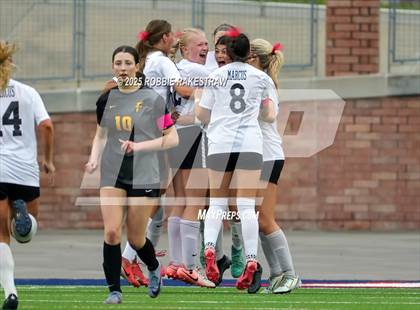 Thumbnail 1 in Forney vs. Marcus (UIL 6A Division II Semifinal Playoff) photogallery.