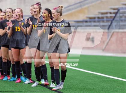 Thumbnail 2 in Forney vs. Marcus (UIL 6A Division II Semifinal Playoff) photogallery.