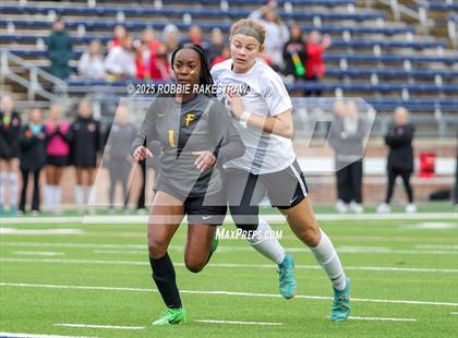 Thumbnail 3 in Forney vs. Marcus (UIL 6A Division II Semifinal Playoff) photogallery.