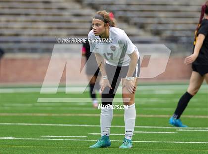 Thumbnail 1 in Forney vs. Marcus (UIL 6A Division II Semifinal Playoff) photogallery.