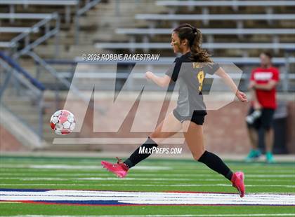 Thumbnail 2 in Forney vs. Marcus (UIL 6A Division II Semifinal Playoff) photogallery.