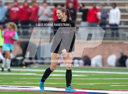 Thumbnail 2 in Forney vs. Marcus (UIL 6A Division II Semifinal Playoff) photogallery.