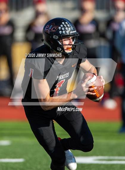 Thumbnail 3 in Platte County vs. Jackson (MSHSAA Class 5 Final) photogallery.