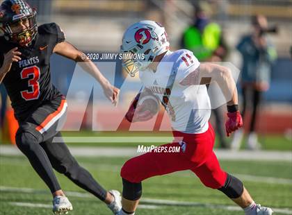 Thumbnail 3 in Platte County vs. Jackson (MSHSAA Class 5 Final) photogallery.