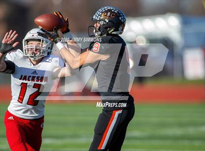 Thumbnail 2 in Platte County vs. Jackson (MSHSAA Class 5 Final) photogallery.