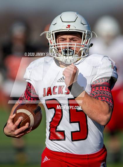 Thumbnail 1 in Platte County vs. Jackson (MSHSAA Class 5 Final) photogallery.