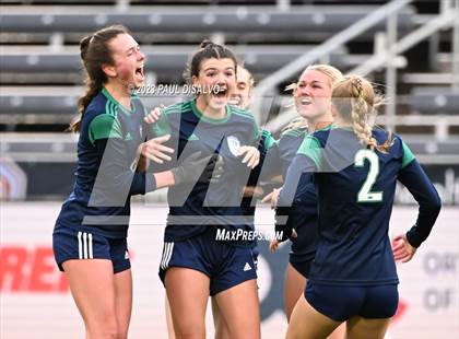 Thumbnail 2 in Rock Canyon vs. ThunderRidge (CHSAA 5A State Final) photogallery.