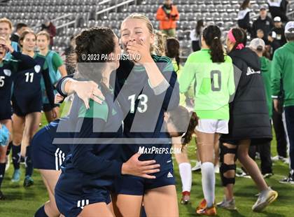 Thumbnail 2 in Rock Canyon vs. ThunderRidge (CHSAA 5A State Final) photogallery.