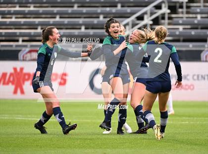 Thumbnail 1 in Rock Canyon vs. ThunderRidge (CHSAA 5A State Final) photogallery.