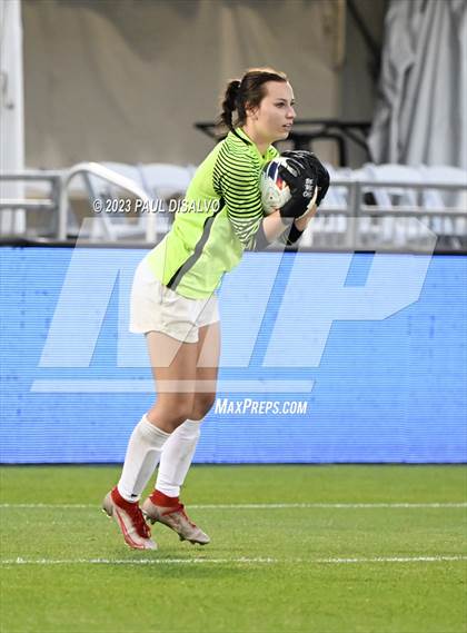 Thumbnail 2 in Rock Canyon vs. ThunderRidge (CHSAA 5A State Final) photogallery.