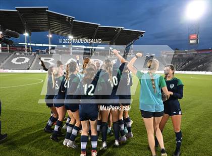 Thumbnail 2 in Rock Canyon vs. ThunderRidge (CHSAA 5A State Final) photogallery.