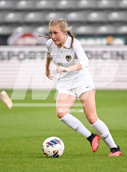 Thumbnail 1 in Rock Canyon vs. ThunderRidge (CHSAA 5A State Final) photogallery.