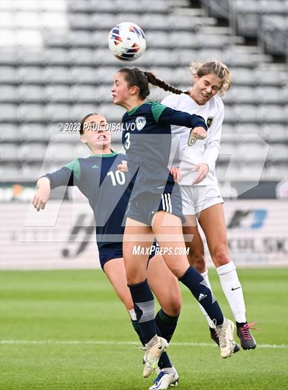 Thumbnail 3 in Rock Canyon vs. ThunderRidge (CHSAA 5A State Final) photogallery.