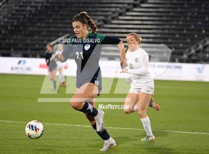 Thumbnail 1 in Rock Canyon vs. ThunderRidge (CHSAA 5A State Final) photogallery.