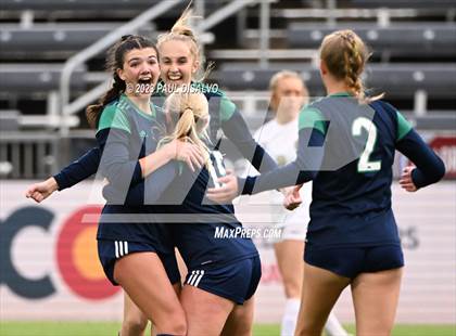 Thumbnail 3 in Rock Canyon vs. ThunderRidge (CHSAA 5A State Final) photogallery.