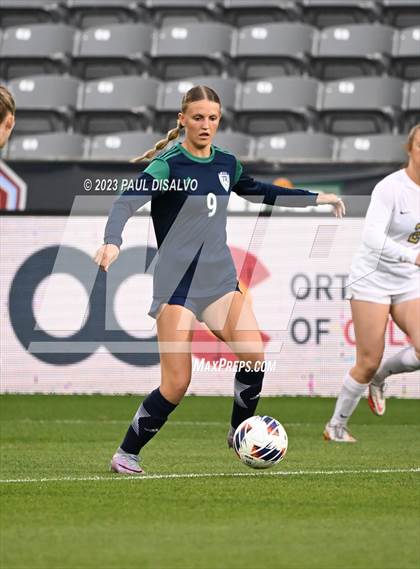 Thumbnail 3 in Rock Canyon vs. ThunderRidge (CHSAA 5A State Final) photogallery.