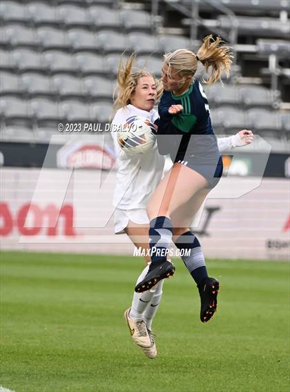Thumbnail 1 in Rock Canyon vs. ThunderRidge (CHSAA 5A State Final) photogallery.