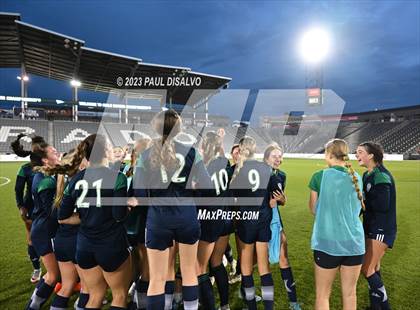 Thumbnail 3 in Rock Canyon vs. ThunderRidge (CHSAA 5A State Final) photogallery.