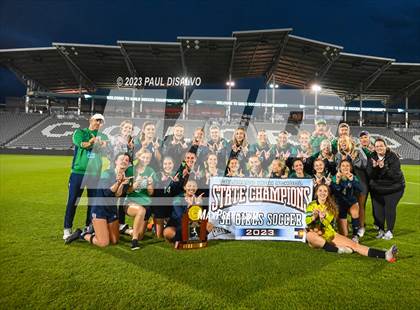 Thumbnail 2 in Rock Canyon vs. ThunderRidge (CHSAA 5A State Final) photogallery.