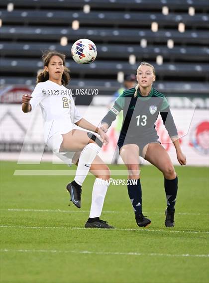 Thumbnail 3 in Rock Canyon vs. ThunderRidge (CHSAA 5A State Final) photogallery.