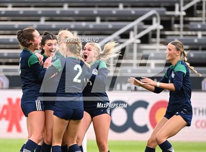 Thumbnail 3 in Rock Canyon vs. ThunderRidge (CHSAA 5A State Final) photogallery.