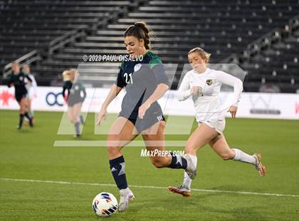 Thumbnail 2 in Rock Canyon vs. ThunderRidge (CHSAA 5A State Final) photogallery.