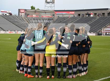 Thumbnail 3 in Rock Canyon vs. ThunderRidge (CHSAA 5A State Final) photogallery.