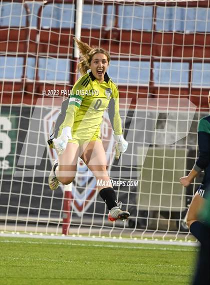 Thumbnail 2 in Rock Canyon vs. ThunderRidge (CHSAA 5A State Final) photogallery.