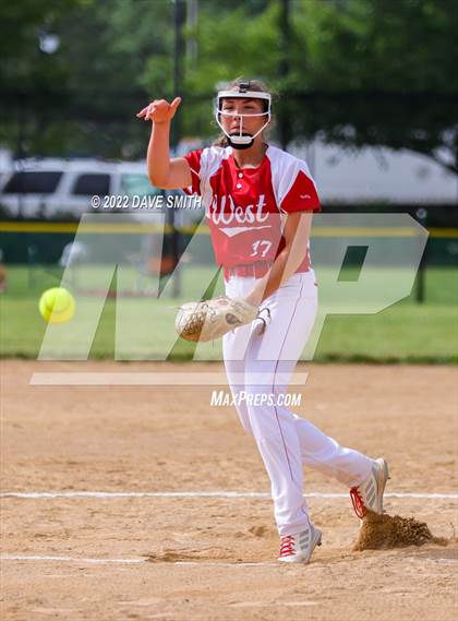 Thumbnail 1 in Davenport West vs Valley (Rick Doran Classic) photogallery.
