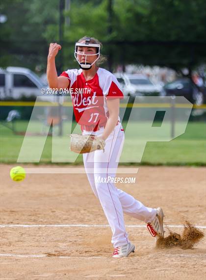 Thumbnail 3 in Davenport West vs Valley (Rick Doran Classic) photogallery.