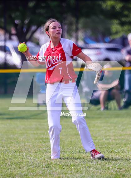 Thumbnail 1 in Davenport West vs Valley (Rick Doran Classic) photogallery.