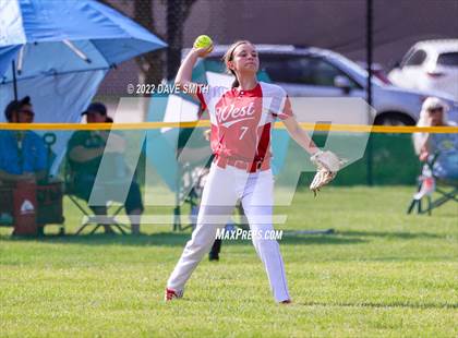 Thumbnail 2 in Davenport West vs Valley (Rick Doran Classic) photogallery.