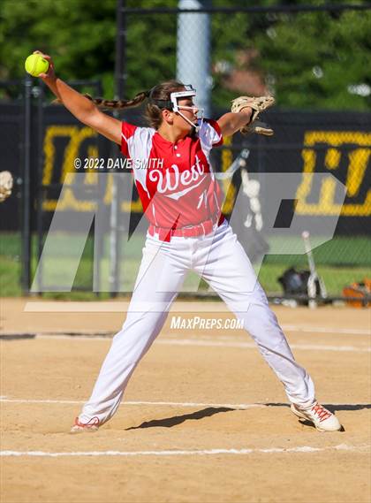 Thumbnail 1 in Davenport West vs Valley (Rick Doran Classic) photogallery.
