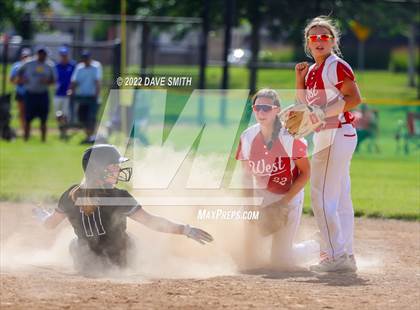 Thumbnail 2 in Davenport West vs Valley (Rick Doran Classic) photogallery.