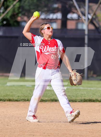 Thumbnail 3 in Davenport West vs Valley (Rick Doran Classic) photogallery.