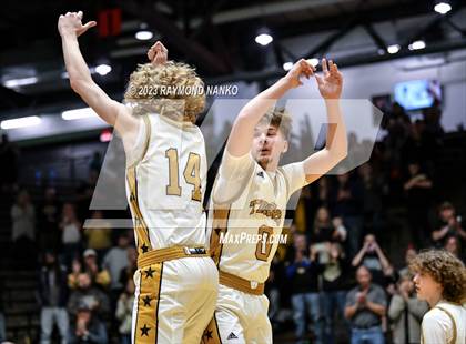 Thumbnail 2 in Delta vs. Peru (IHSAA 3A Section 24 Regional Final) photogallery.