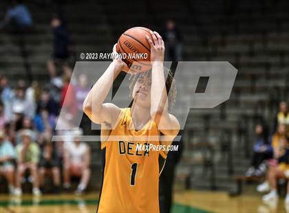 Thumbnail 1 in Delta vs. Peru (IHSAA 3A Section 24 Regional Final) photogallery.