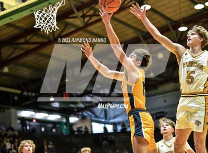 Thumbnail 1 in Delta vs. Peru (IHSAA 3A Section 24 Regional Final) photogallery.