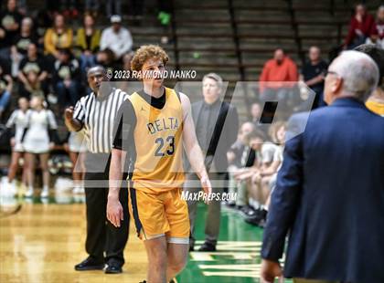 Thumbnail 1 in Delta vs. Peru (IHSAA 3A Section 24 Regional Final) photogallery.