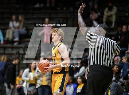 Thumbnail 2 in Delta vs. Peru (IHSAA 3A Section 24 Regional Final) photogallery.